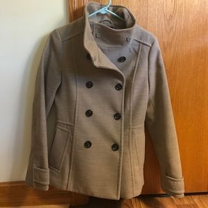 BEAUTIFUL LIKE NEW h&m peacoat .