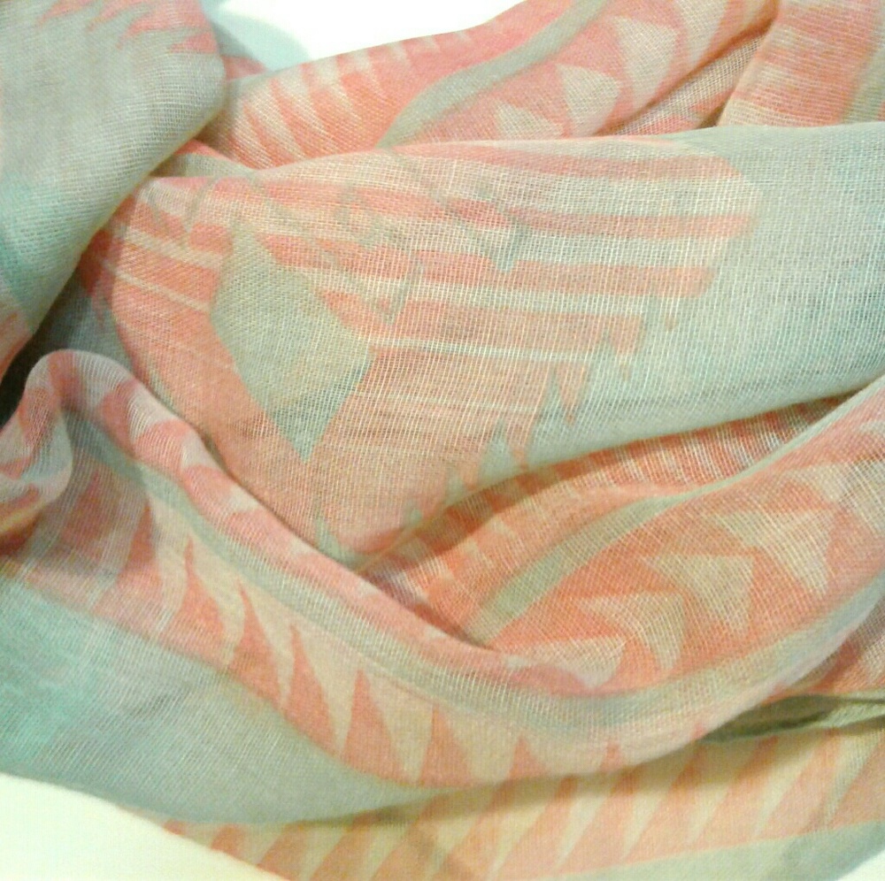 🔥 Infinith Scarf - Picture 3 of 3