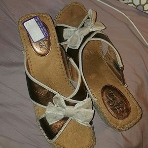 Life Stride Wedge Shoes