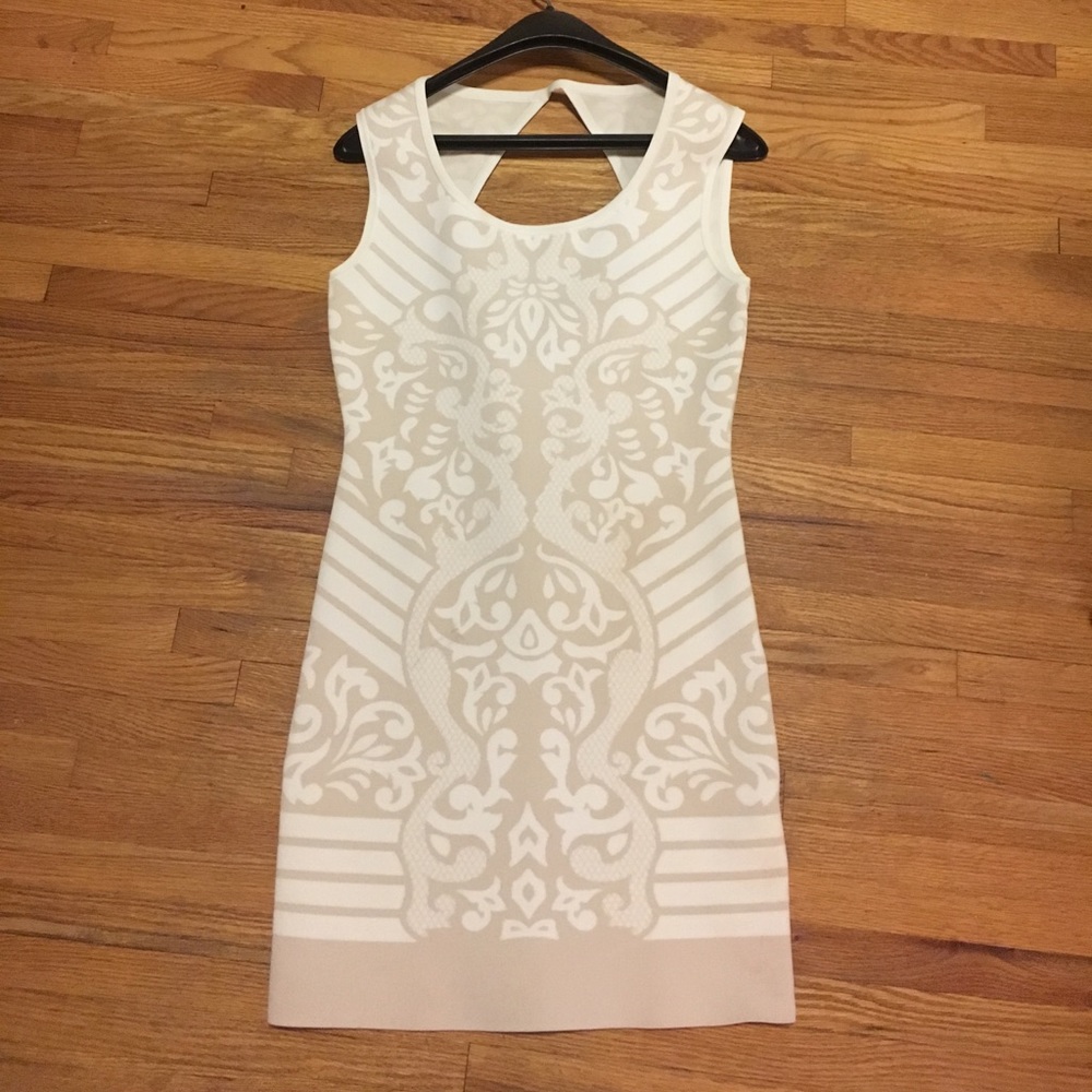 White bodycon dress