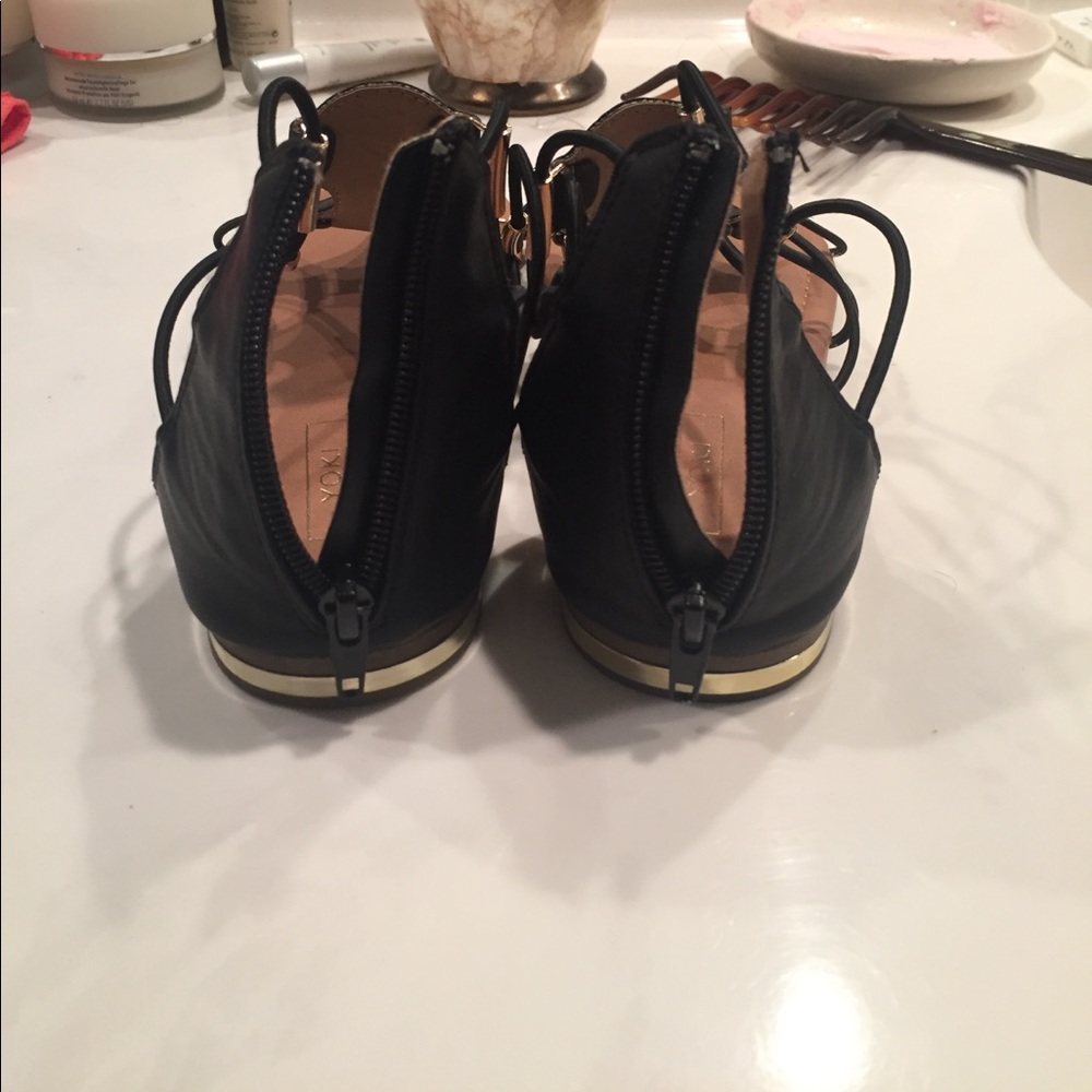 Sandals - Picture 2 of 2