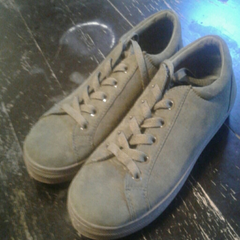 Army green suede sneakers