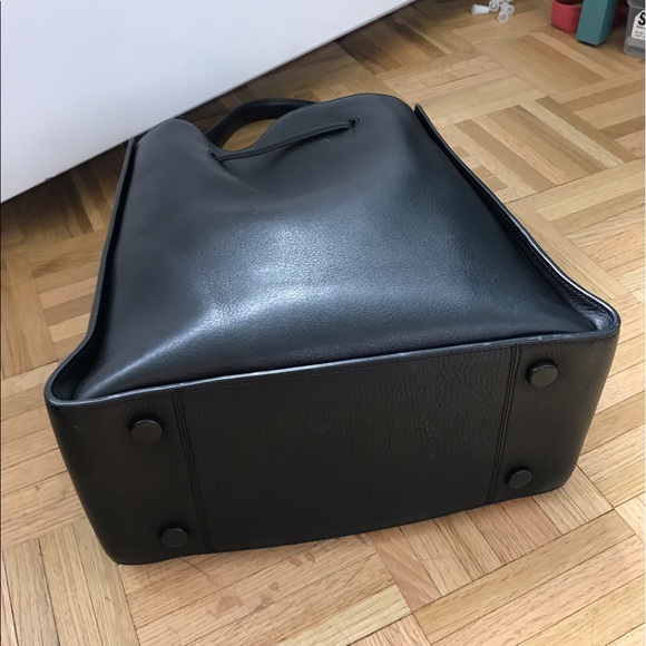 Sold! Large bucket bag - Picture 4 of 5