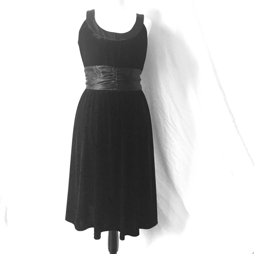 Sandra Darren Black Velvet Dress