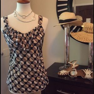 Geometric and Feminine Transitional Tank Top