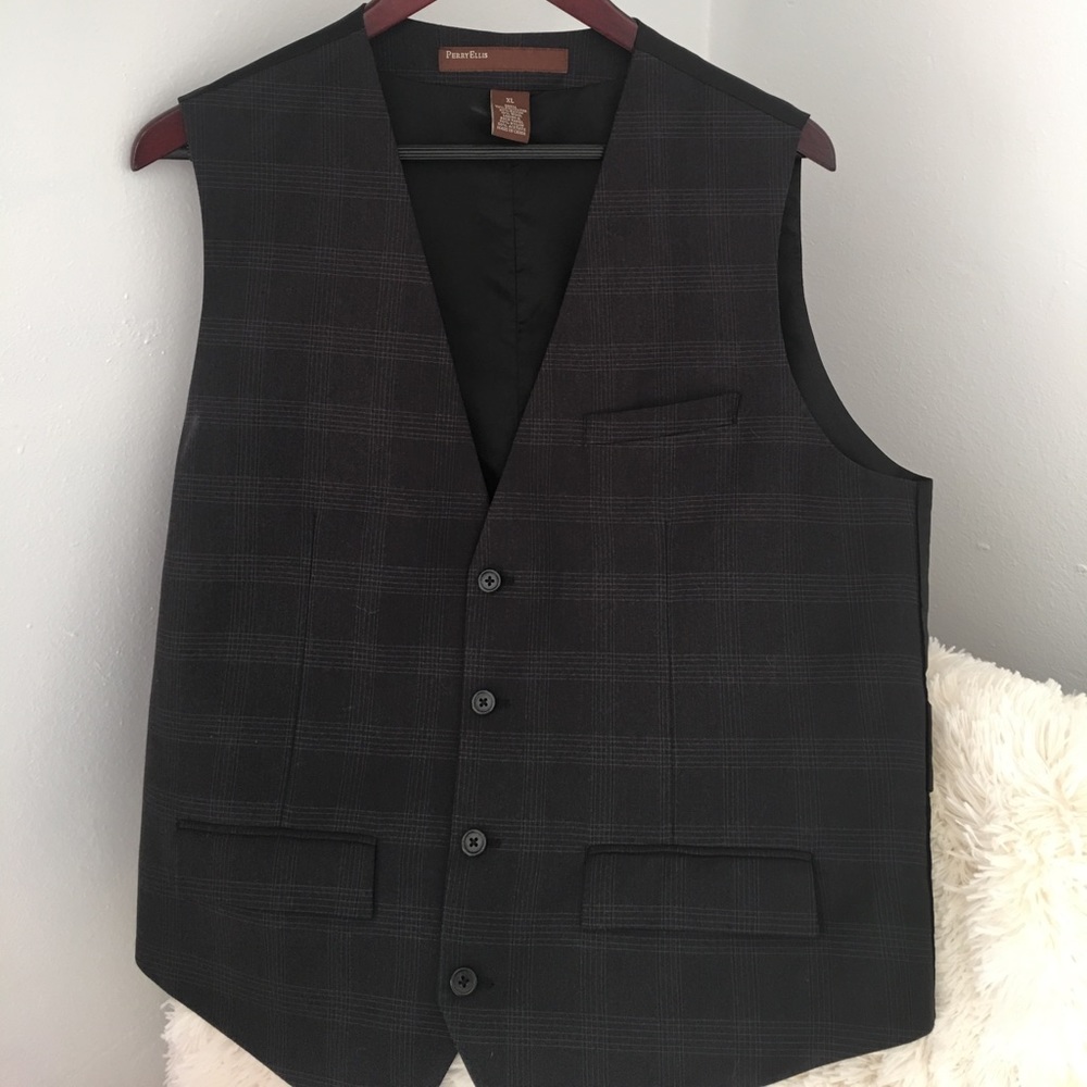 Perry Ellis vest
