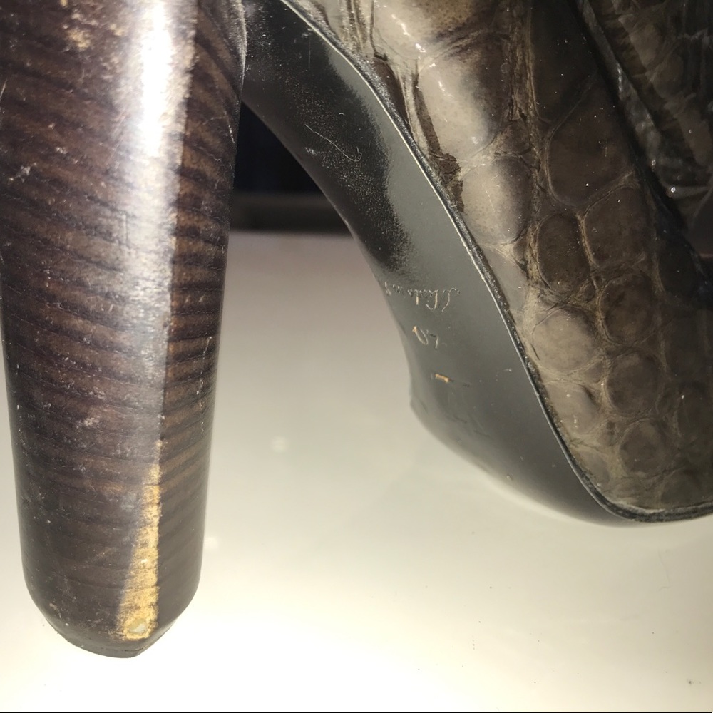 louis vuitton crocodile belt