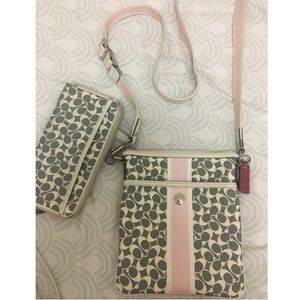 coach shoulder bag and wallet