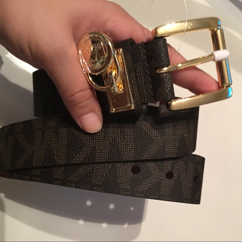 Medium thickness MK belt with lock 😍