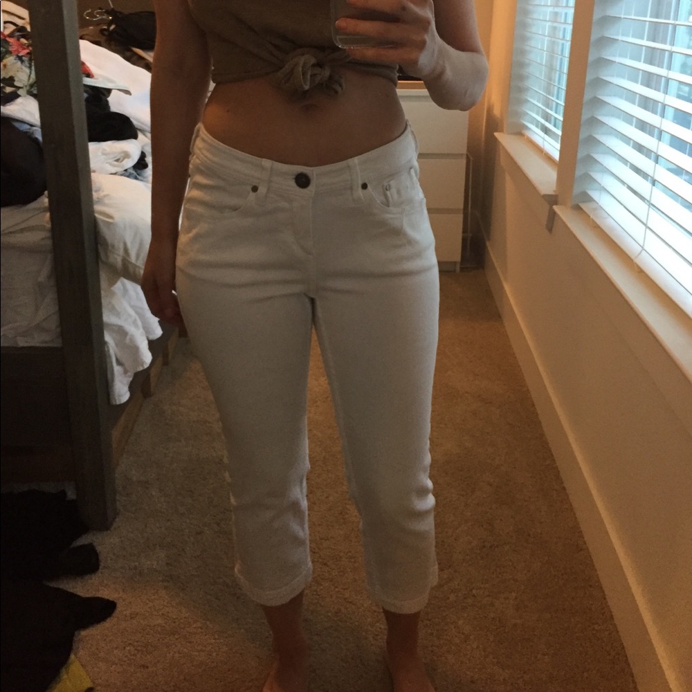 TOMMY BAHAMA CROP DENIM CAPRIS SIZE 4