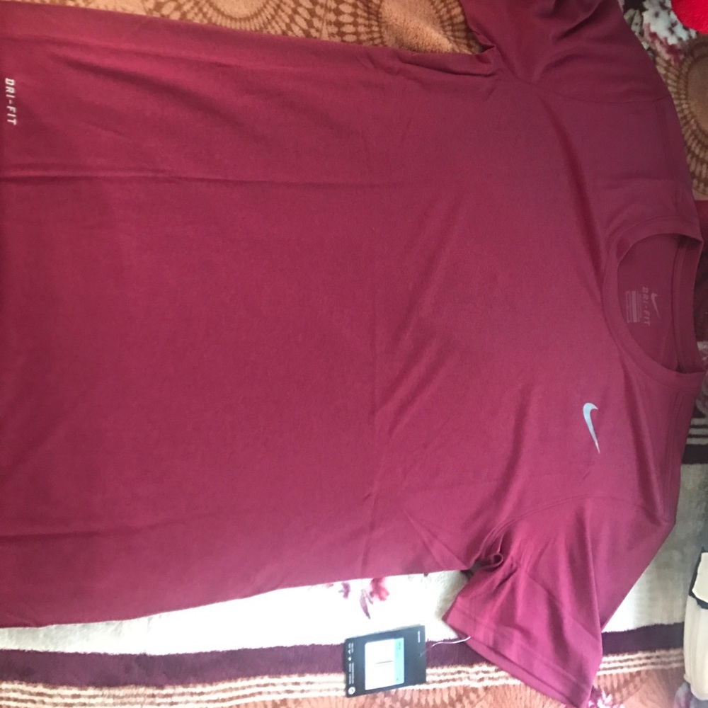 Men. Nike Dri-Fit Size M. Brand New