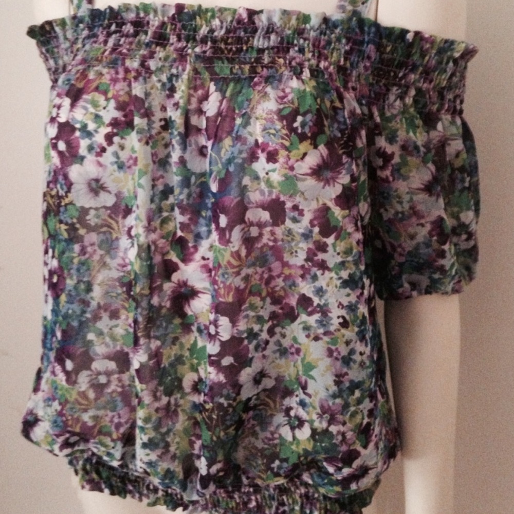 Forever 21 floral gathered blouse