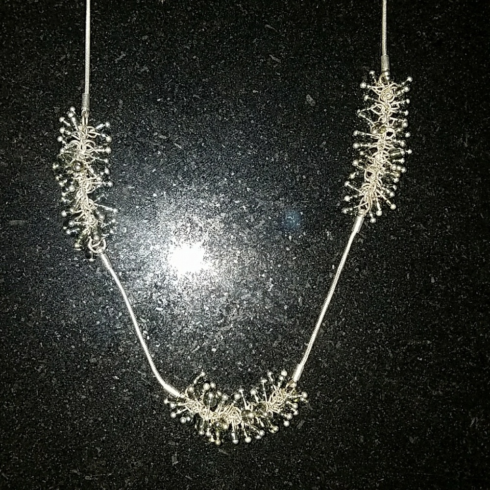 [BRAND NEW] Mint Velvet Long Beaded Necklace