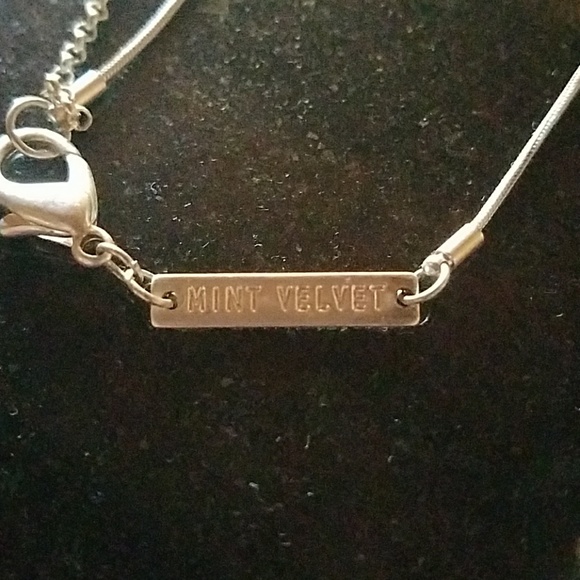 [BRAND NEW] Mint Velvet Long Beaded Necklace - Picture 4 of 4