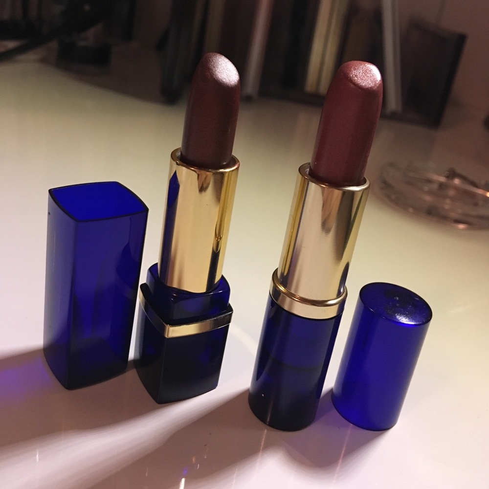 2 estée lauder lipsticks