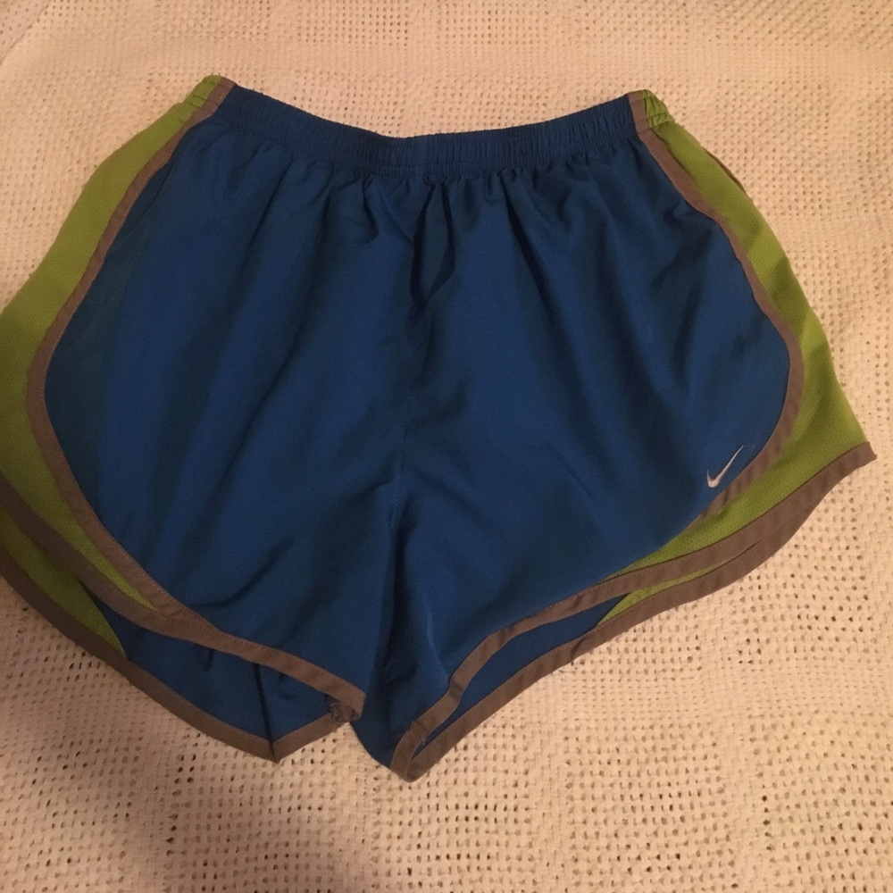 Nike tempo shorts