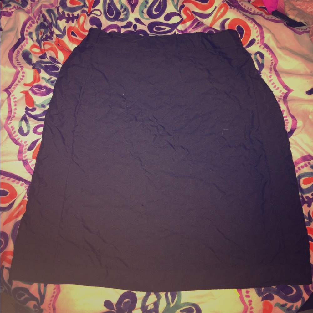 Uniqlo adjustable waist black skirt