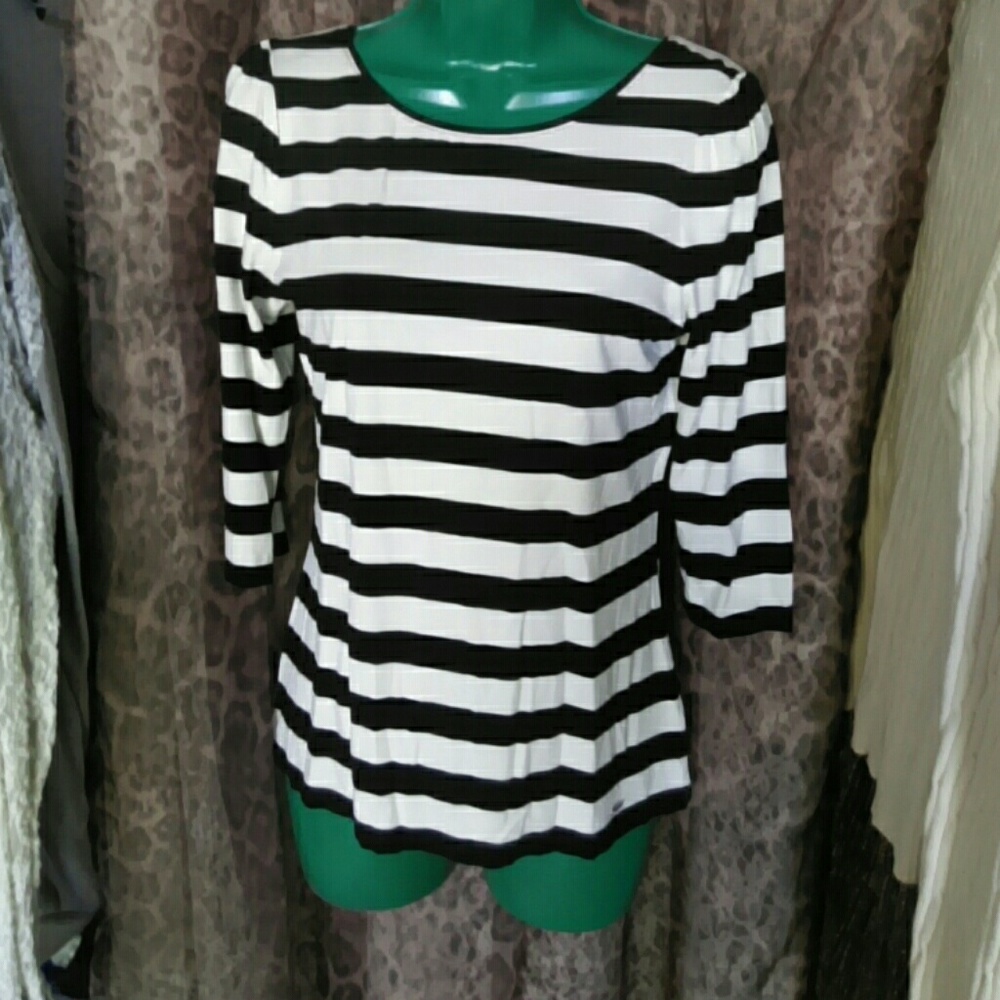 White black label size sm 3/4 sleeve stripped top