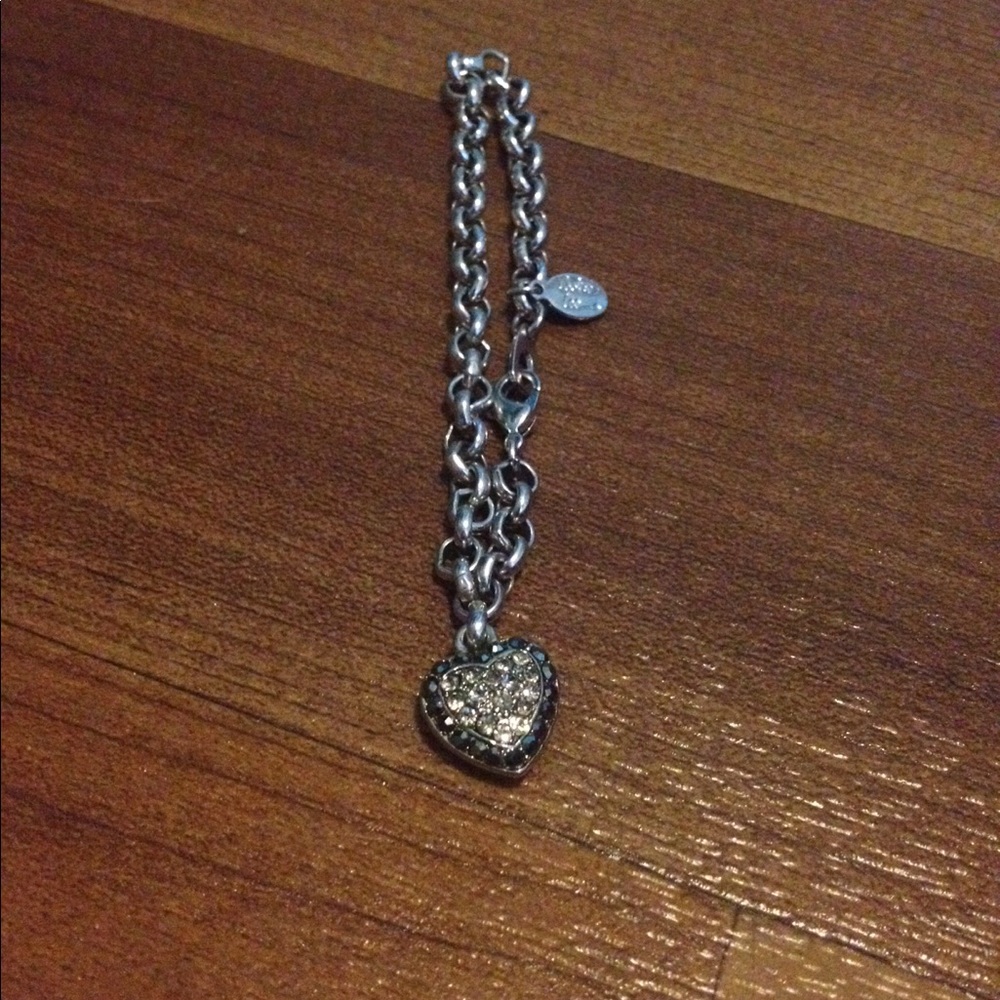 Metal chan bracelet