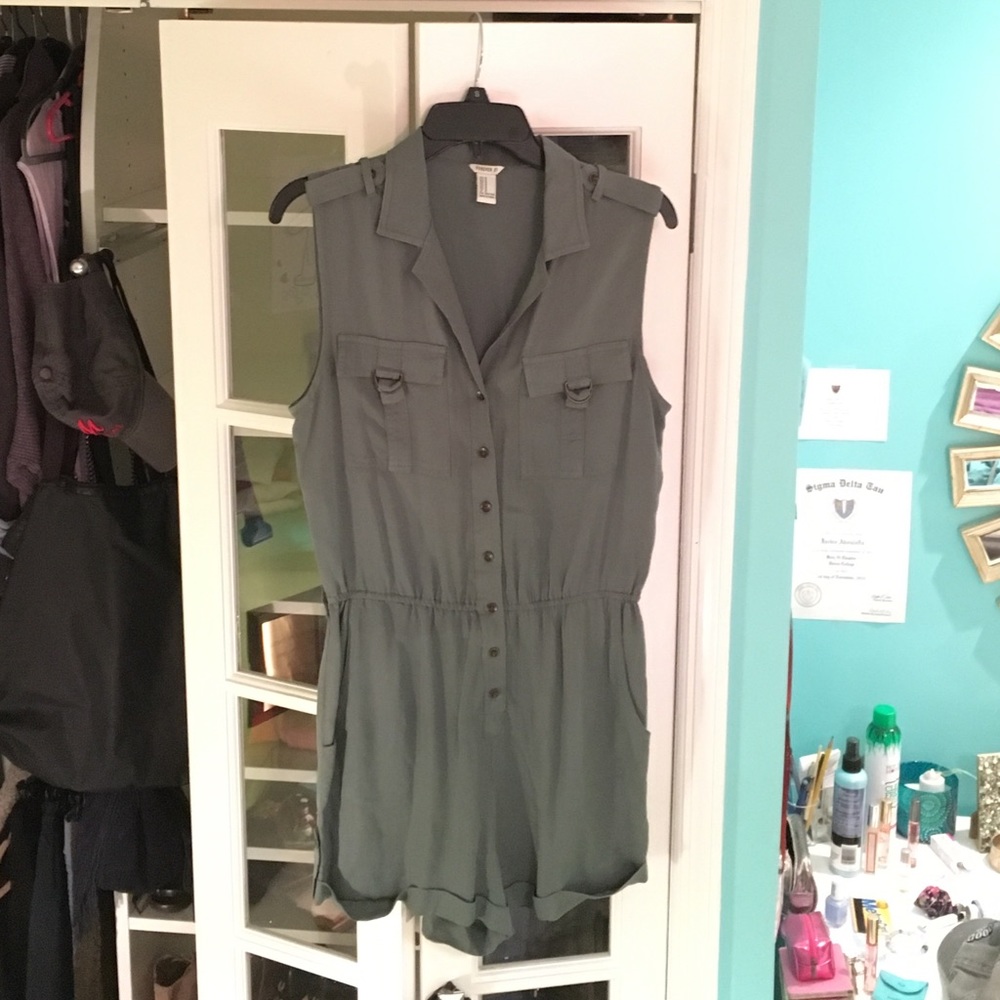 Forever 21 new romper