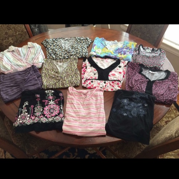 11 Size Large Maternity Shirts - Picture 1 of 1