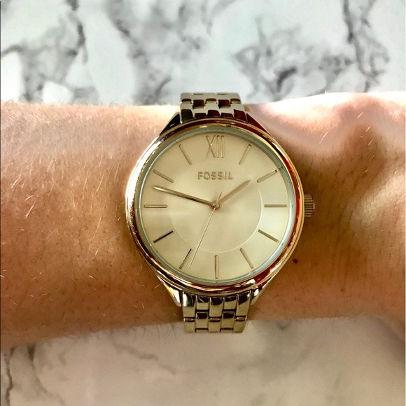Fossil Jewelry - ❗️Sold ❗️Fossil Watch Women's