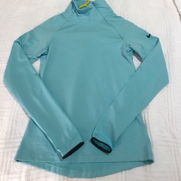 Nike Dri-Fit half zip up - Picture 1 of 4