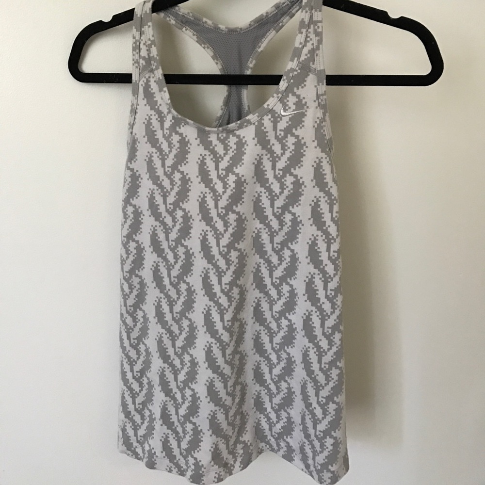 Nike workout tank top