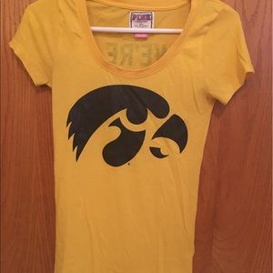 Victoria's Secret Pink, yellow hawkeye tshirt