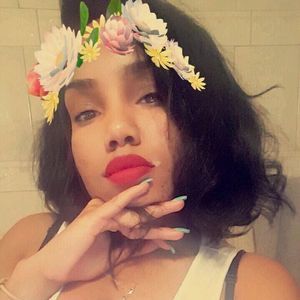 Meet your Posher, Kiki