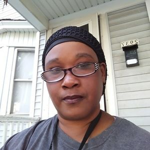 Meet your Posher, Aneisha