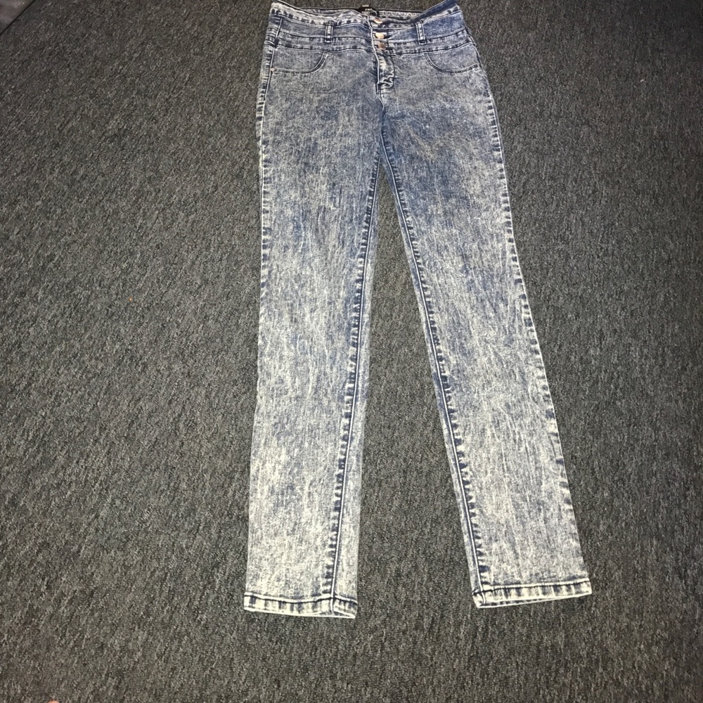 High waisted super skinny pants acid washed