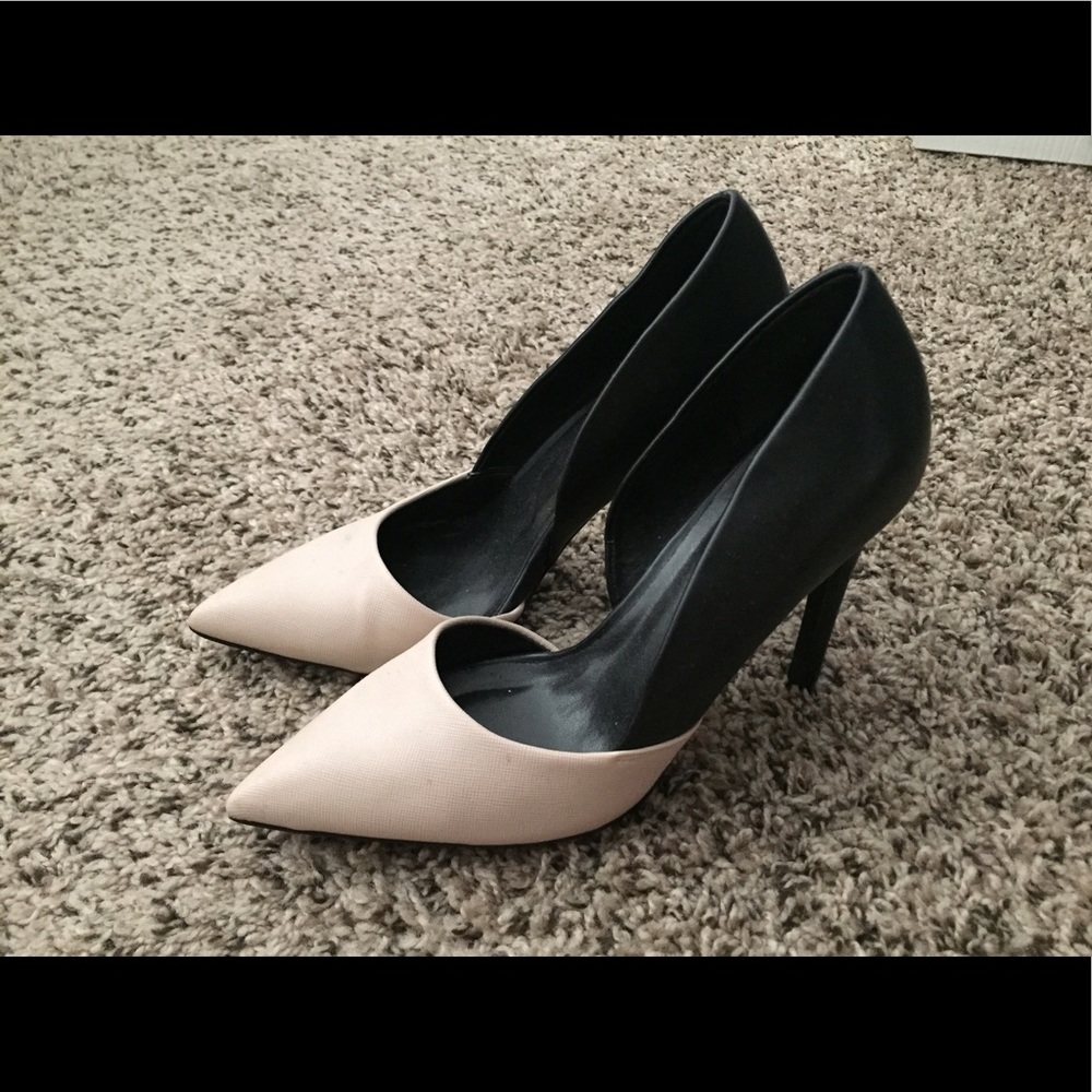 Two toned heel