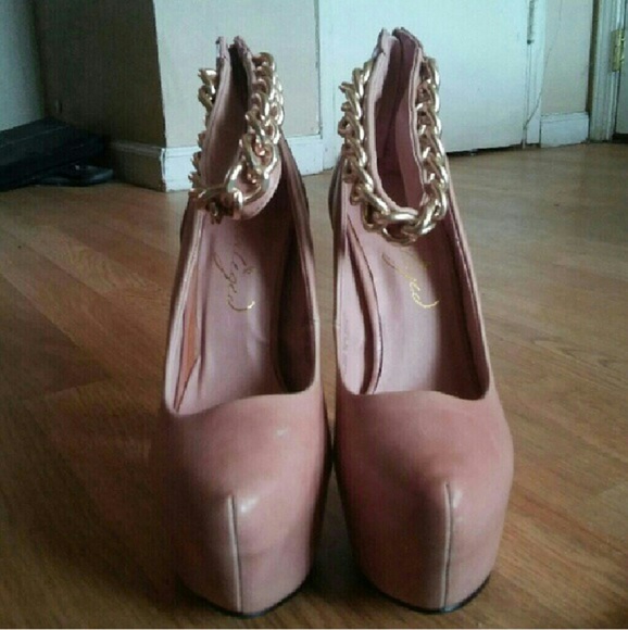 Bucka Privileged​ Blush Pink Pumps Heels - Picture 3 of 4
