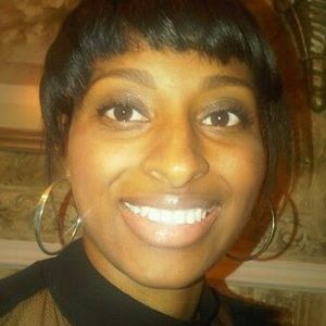 Meet your Posher, Latoya