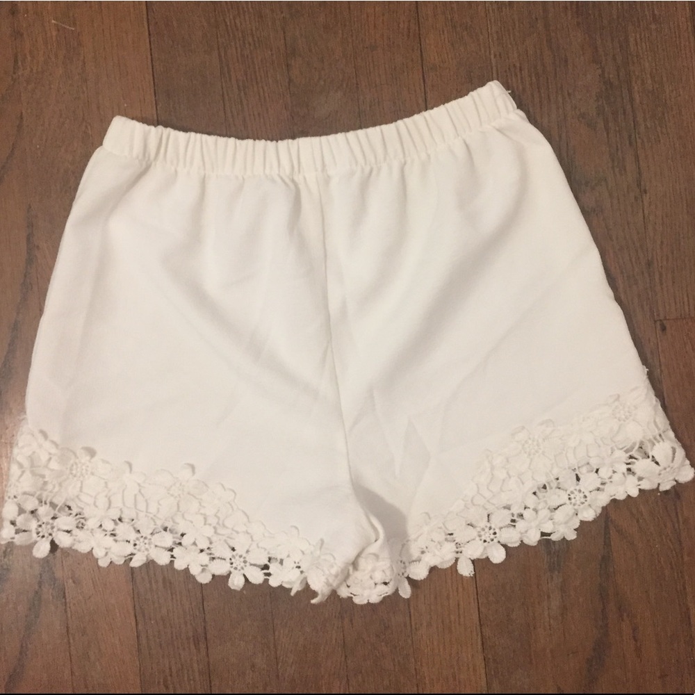 Monteau • White Lace Trimmed • High Waisted Shorts