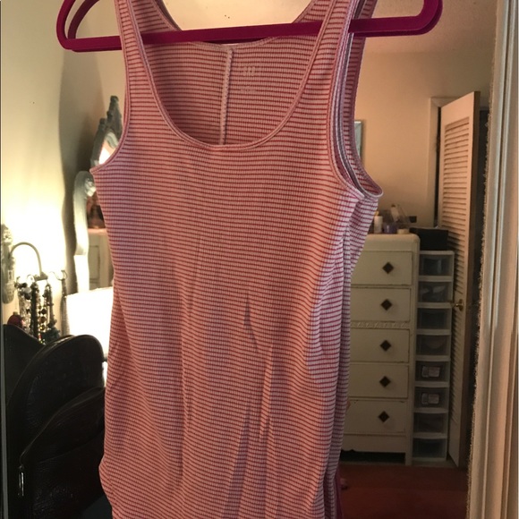 Gap tank tops - Picture 6 of 6