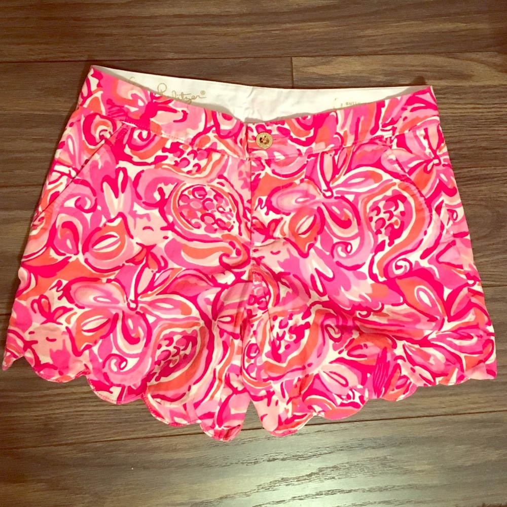 Lilly Pulitzer Sz 0 buttercup short in mango salsa