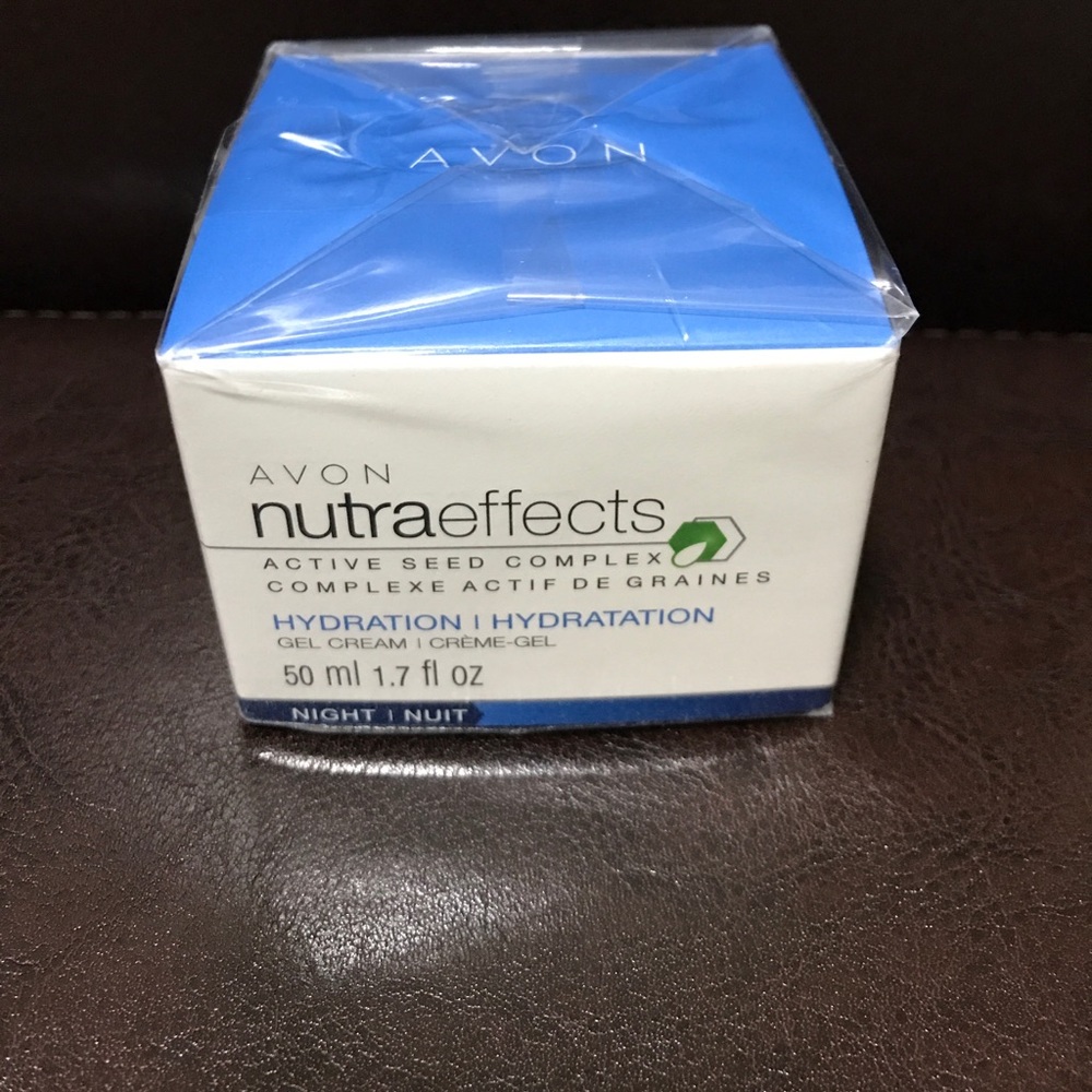 AVON Nutra effects cream