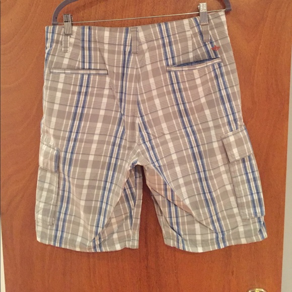 Men's Dockers cargo shorts - Picture 2 of 2