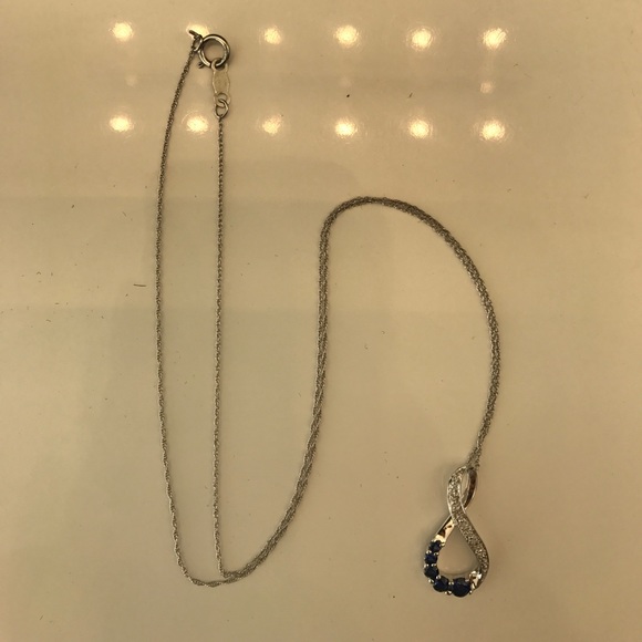 **SOLD** Kay Jewelers Infinity Necklace - Picture 3 of 6