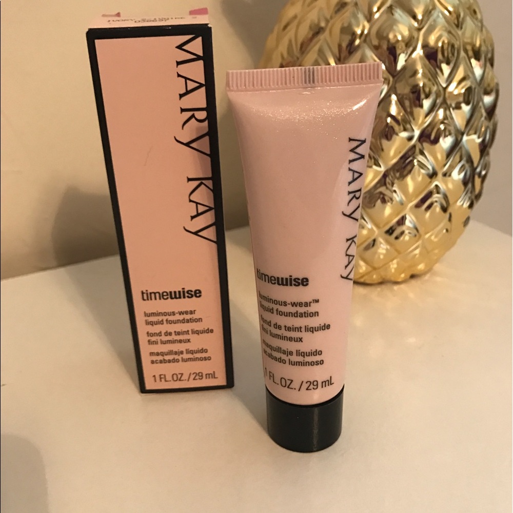 Mary Kay luminous-wear liquid foundation