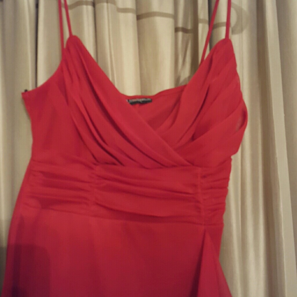 Sexy red top - Picture 2 of 4