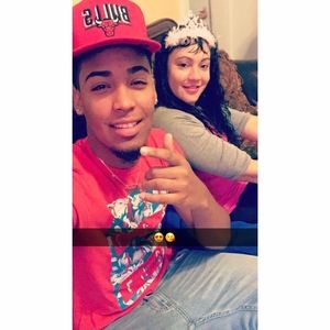 Meet your Posher, Enmanuel