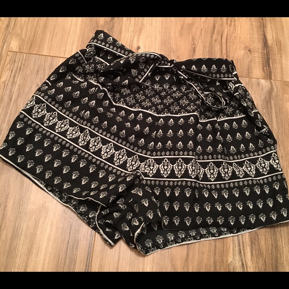 XS Charlotte Russe shorts