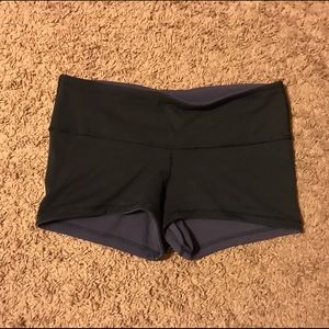 lululemon regular rise reversible boogie shorts