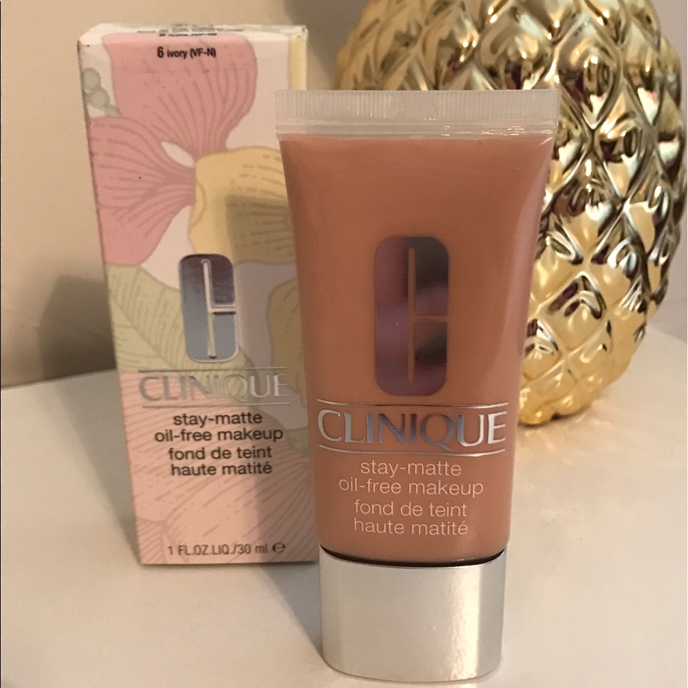 Clinique stay-matte oil free makeup