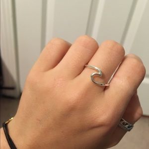 Pura Vida Wave Ring