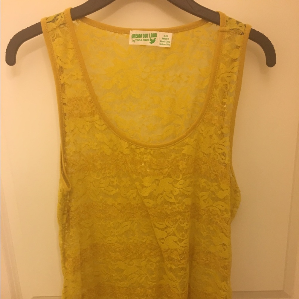 Sequin tank