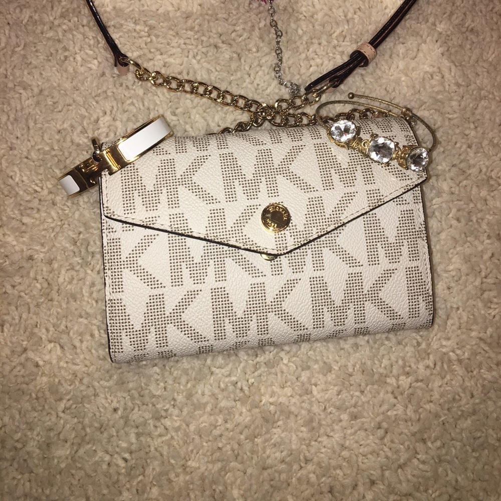 Michael Kors cross body 👛